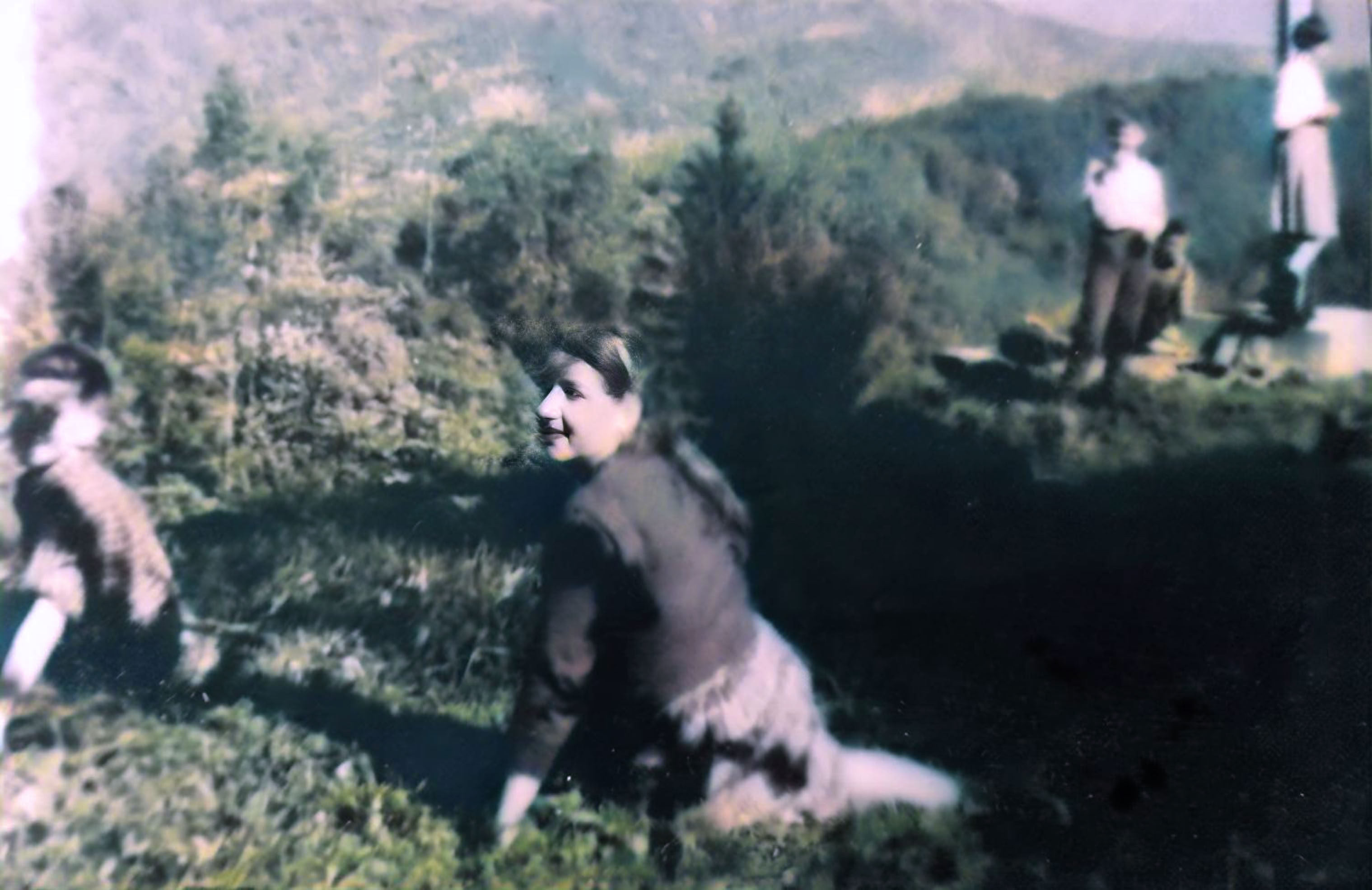 Ukjent dame og born på Tirevoll